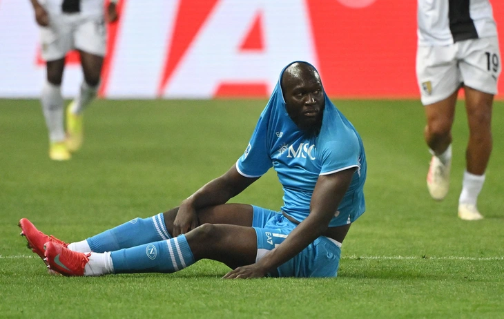 Napoli chưa thể vô địch Serie A dù Inter Milan cũng sẩy chân